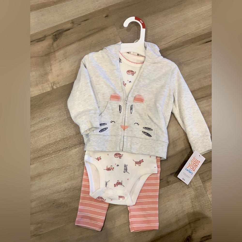 Carter’s 3 piece set